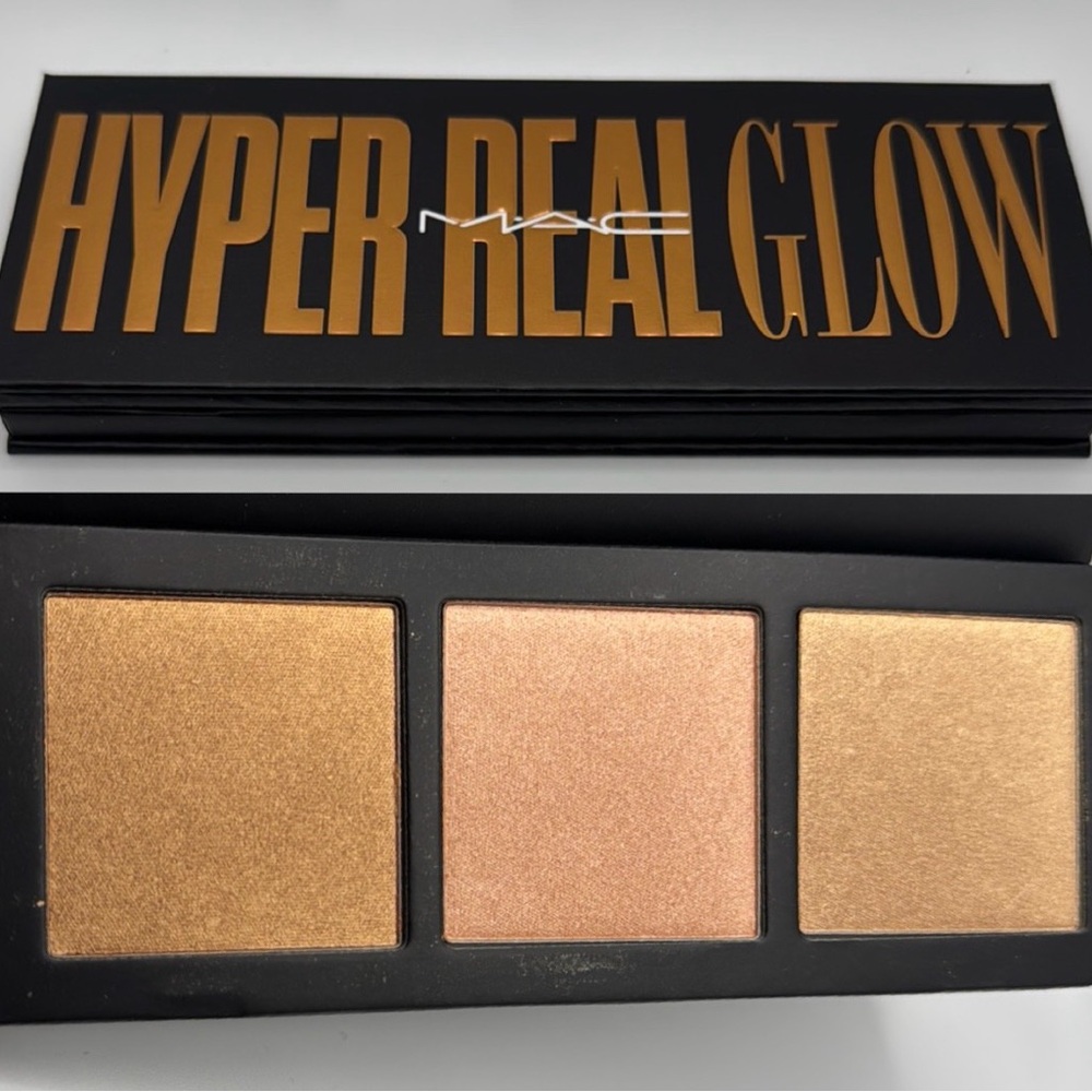 M.A.C. Hyper Real Glow Highlighter Palette - Shimmy Peach